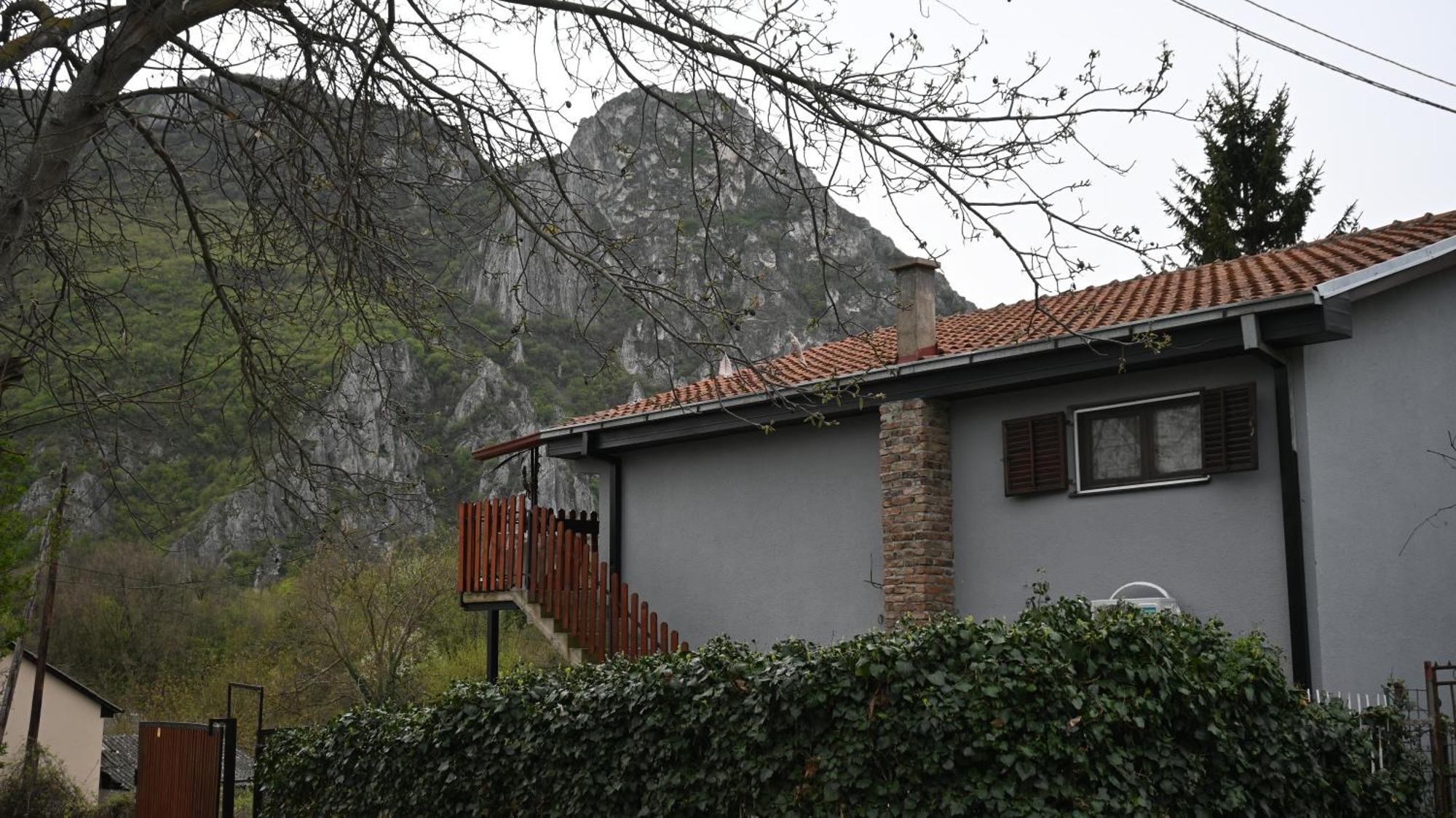 Canyon Matka Nature Apartments With A Terrace Skopje Kamer foto